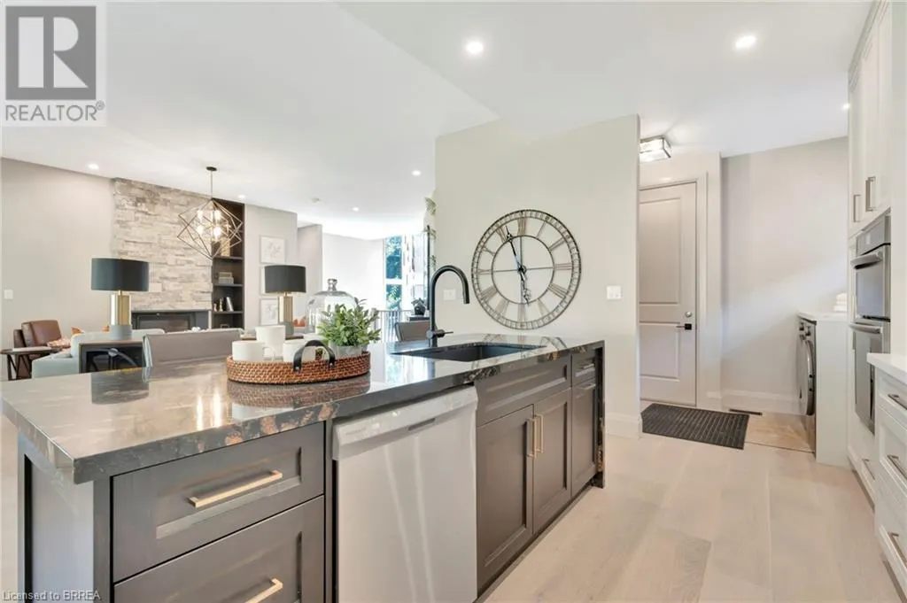 157 PARKSIDE Drive