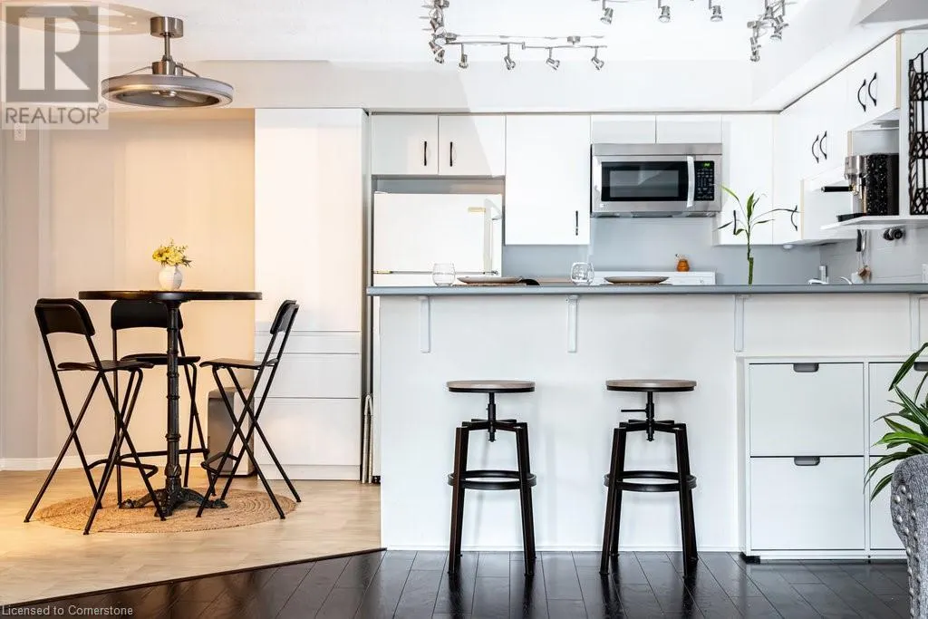 2010 CLEAVER Avenue Unit# 322, #322