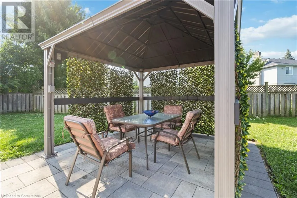 14 MEADOWBROOK Lane