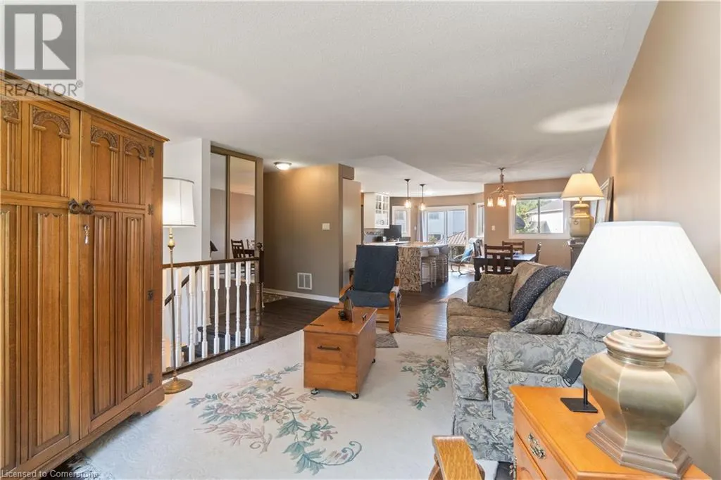 14 MEADOWBROOK Lane
