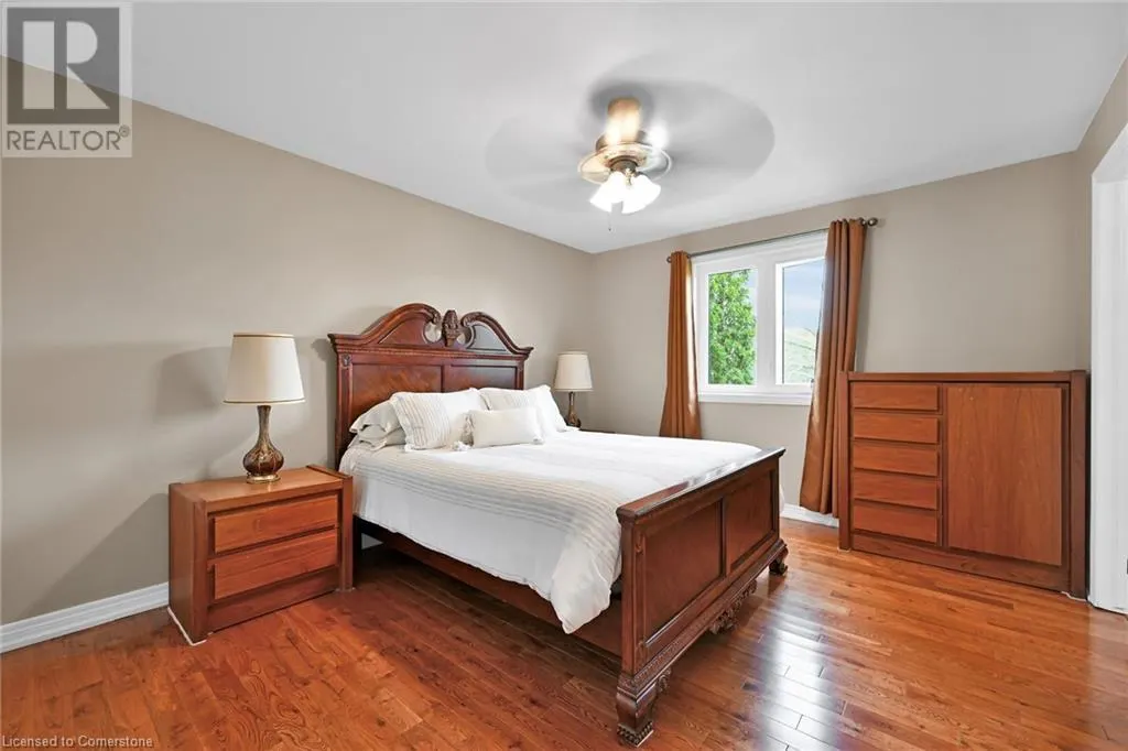 390 MOUNTAIN Road