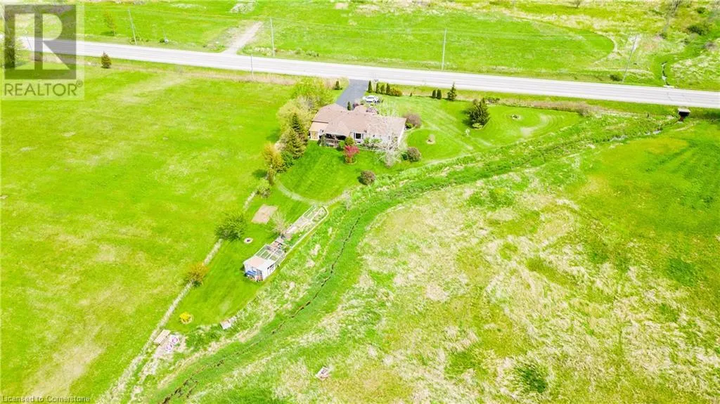 390 MOUNTAIN Road