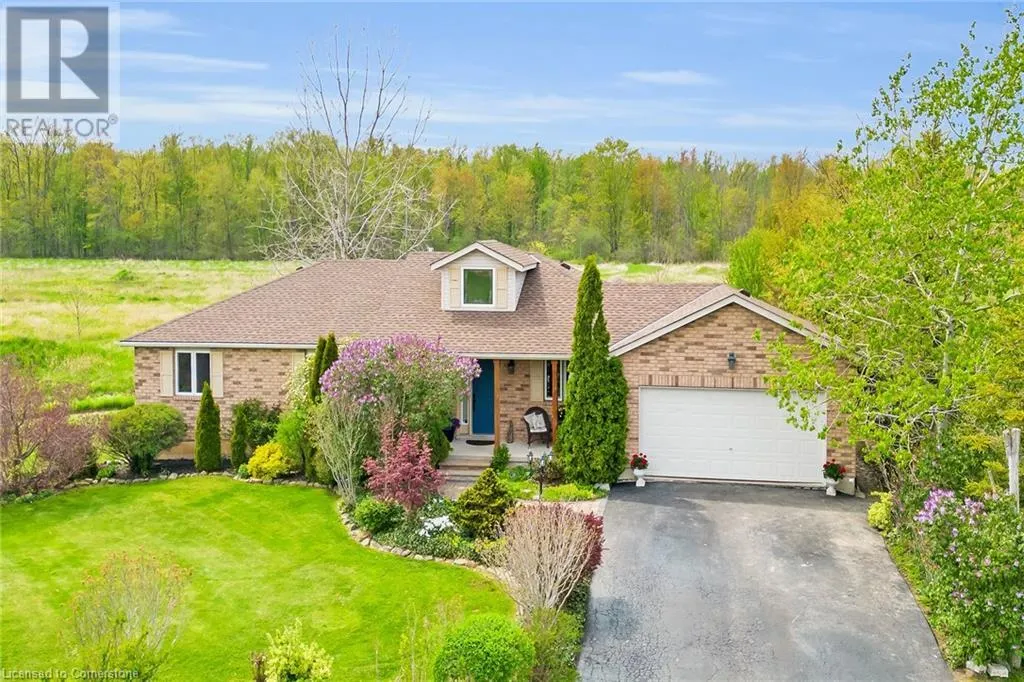 390 MOUNTAIN Road