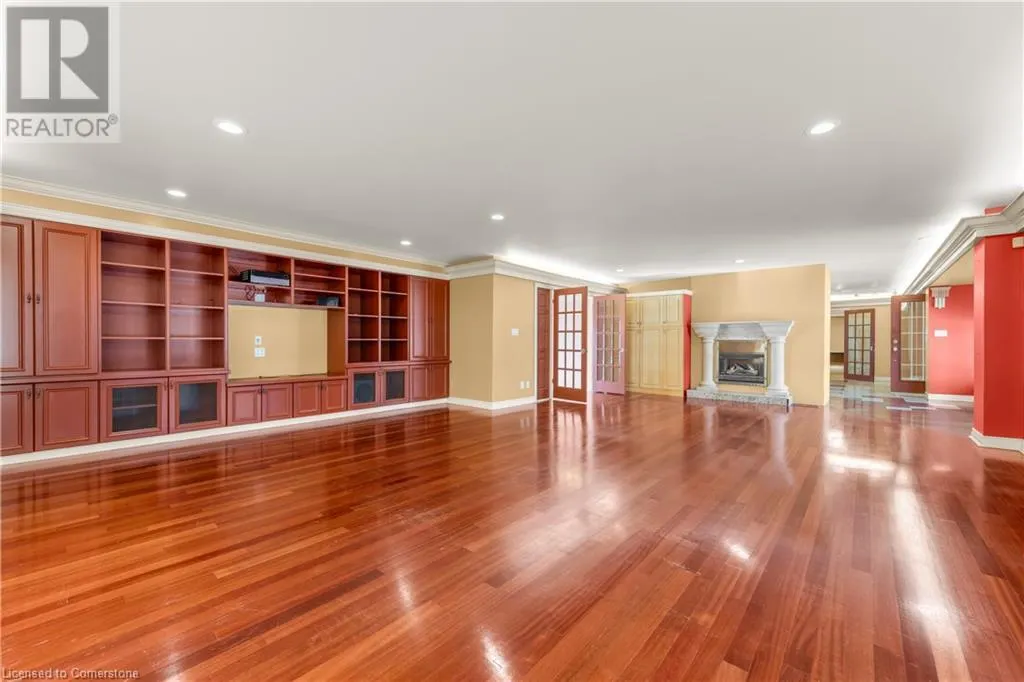 4850 HILLSIDE Drive