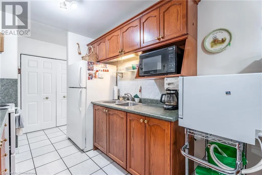 264 OAKDALE Avenue Unit# 102, #102
