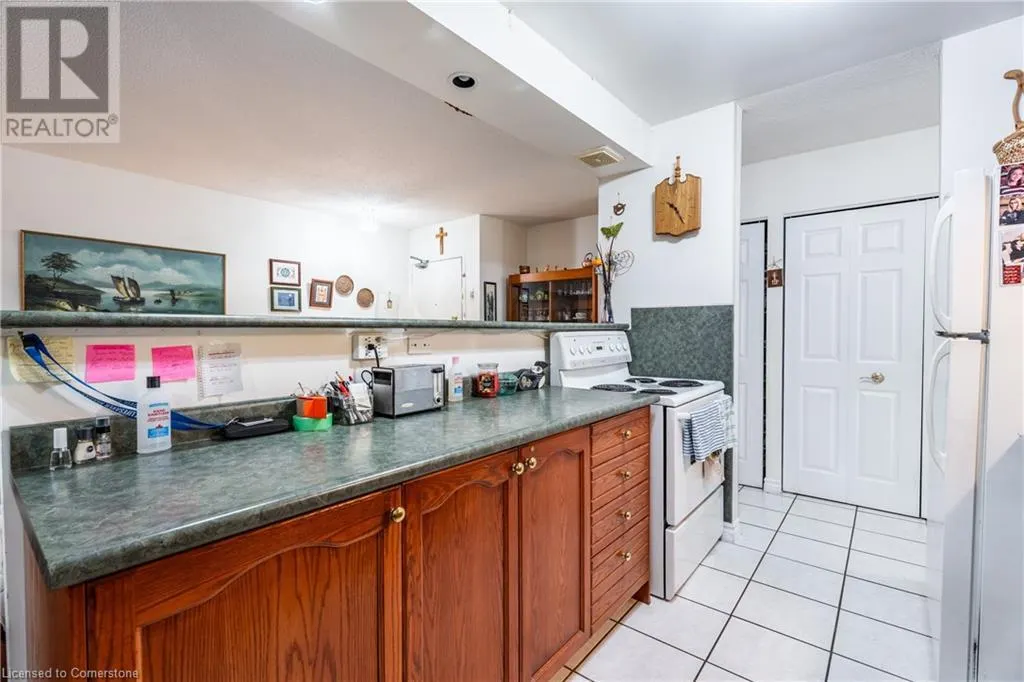 264 OAKDALE Avenue Unit# 102, #102