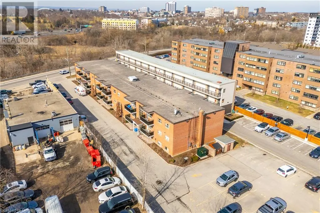 264 OAKDALE Avenue Unit# 102, #102