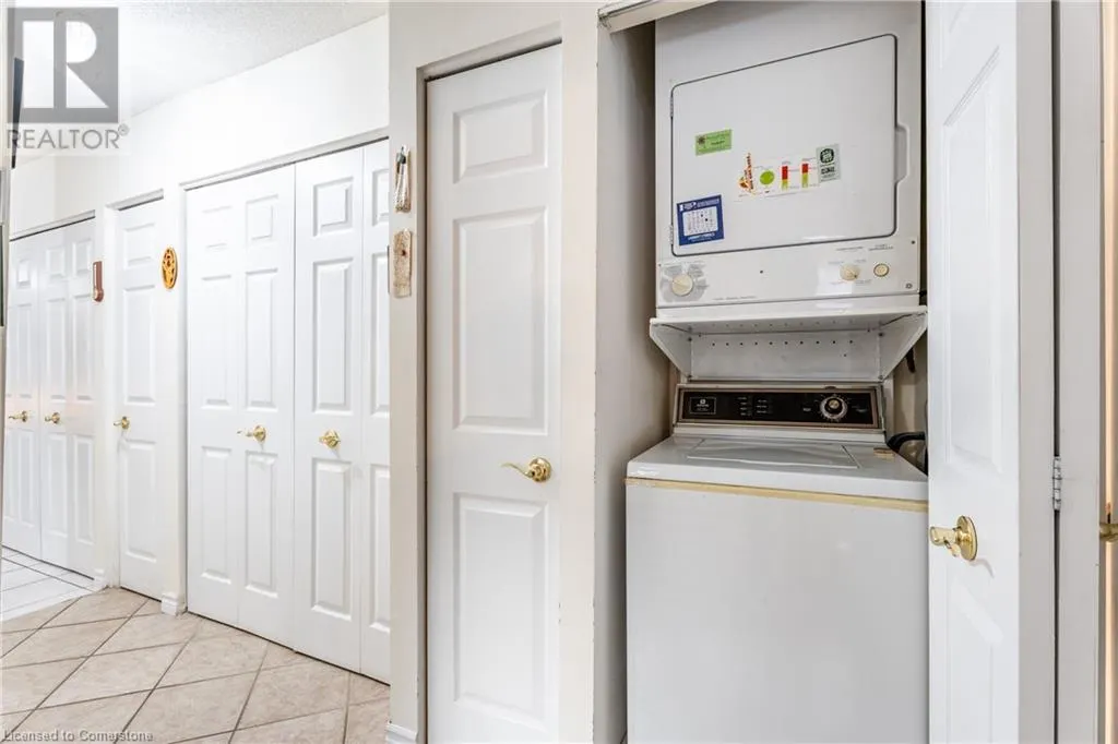 264 OAKDALE Avenue Unit# 102, #102