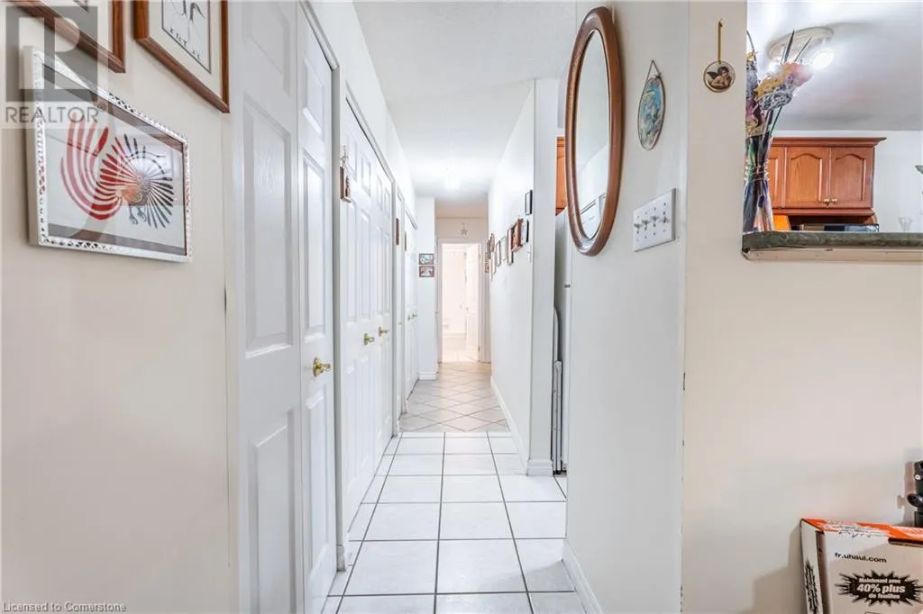 264 OAKDALE Avenue Unit# 102, #102