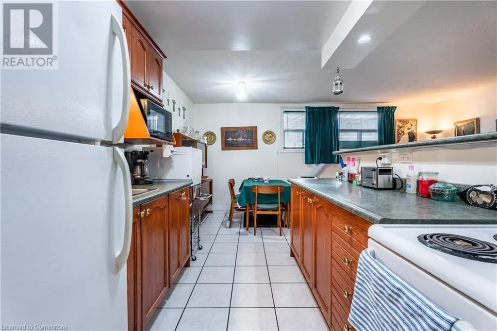 264 OAKDALE Avenue Unit# 102, #102