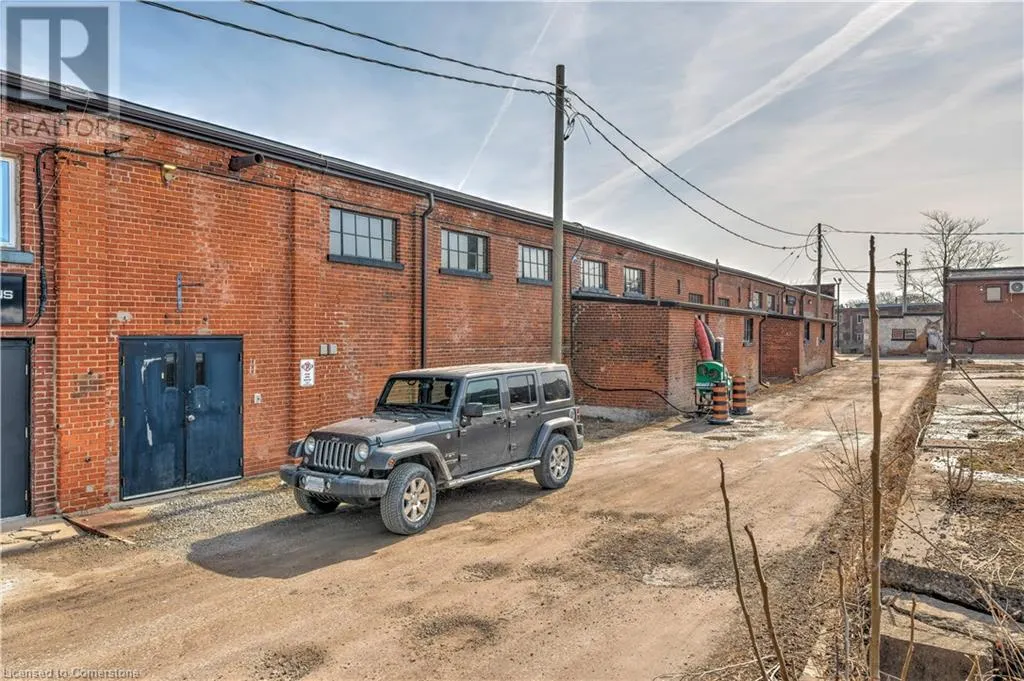 111 SHERWOOD Drive Unit# 8-9, #8-9