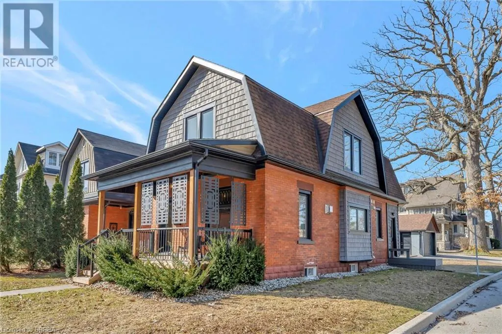 74 LYNNWOOD Avenue