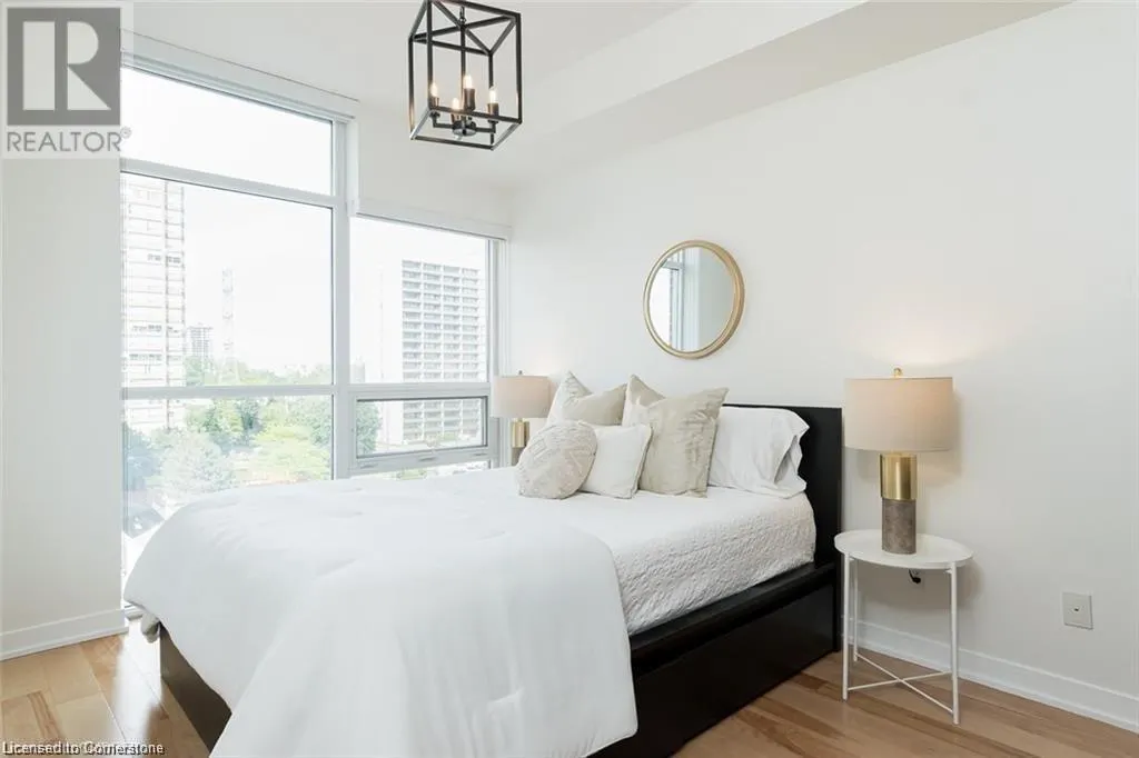 551 MAPLE Avenue Unit# 612, #612