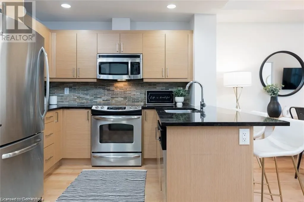 551 MAPLE Avenue Unit# 612, #612