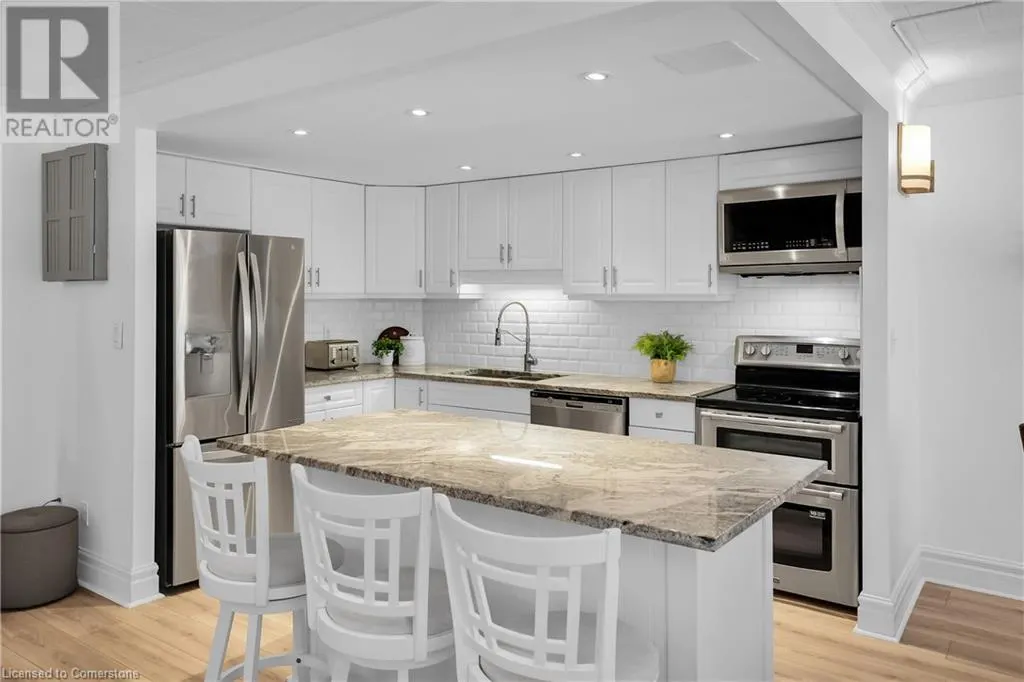 20 JOHN Street Unit# 202, #202