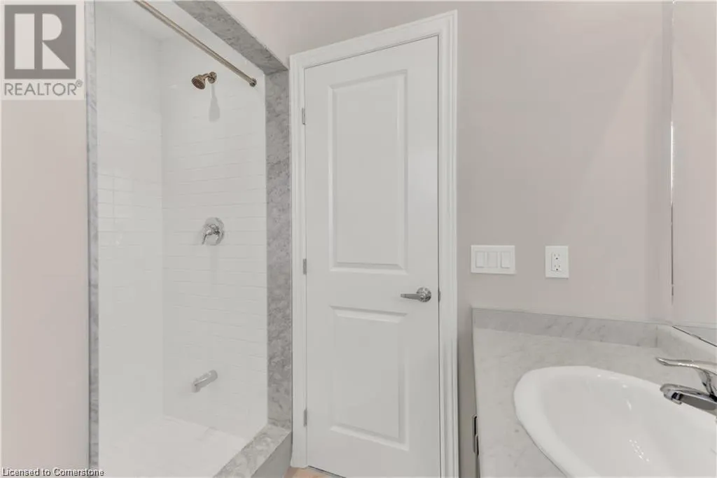 19 PICARDY Drive Unit# 7, #7