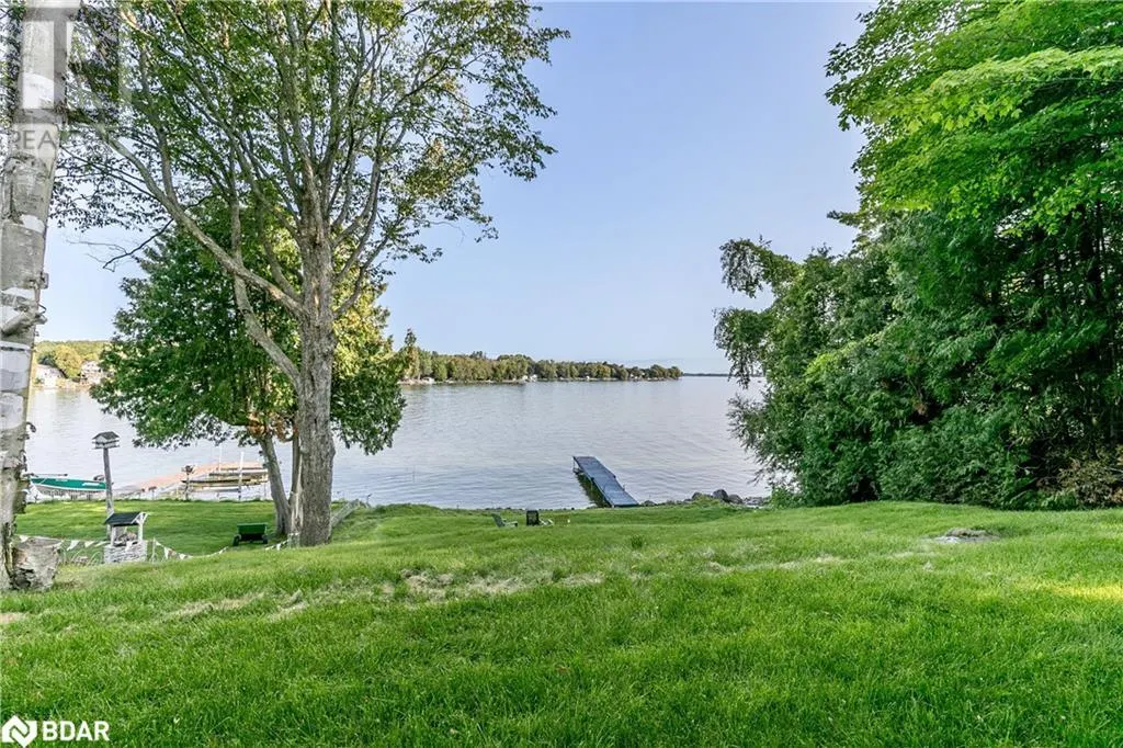 47 MOON POINT Drive