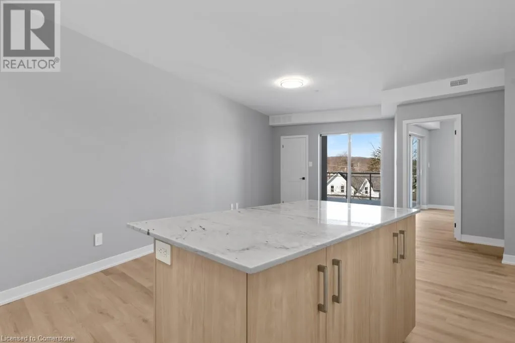 5002 KING Street Unit# 208, #208