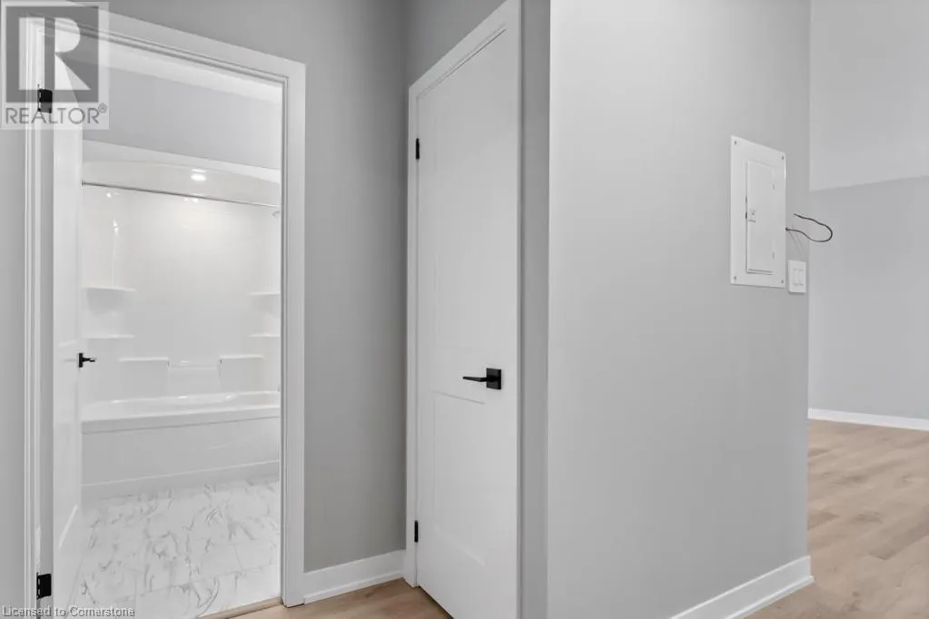 5002 KING Street Unit# 208, #208