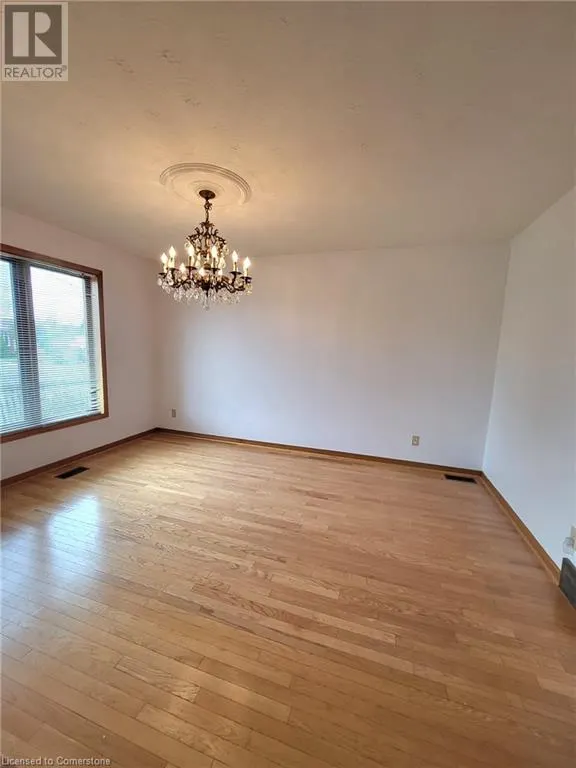 25 HIGHFIELD Avenue Unit# Upper Level