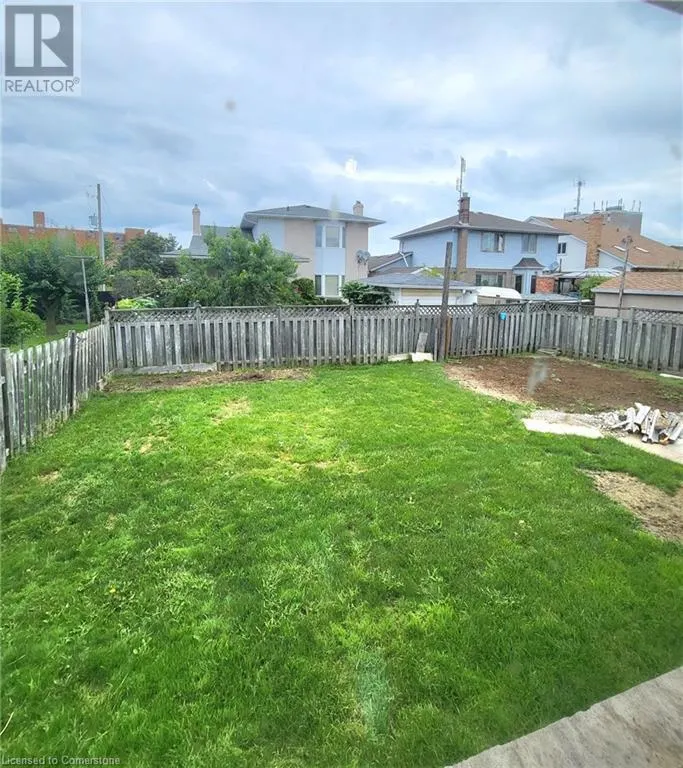 25 HIGHFIELD Avenue Unit# Upper Level