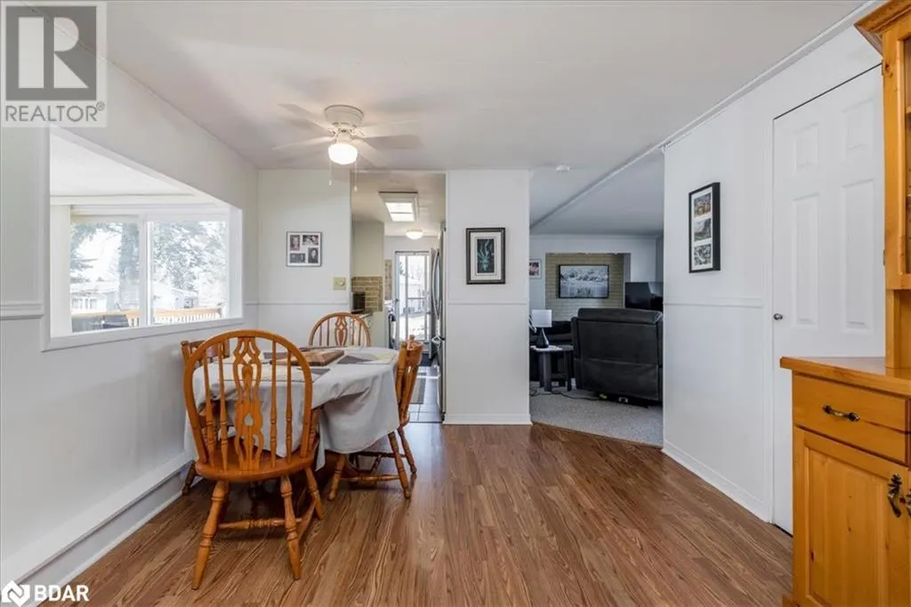 25 HAWTHORNE Drive