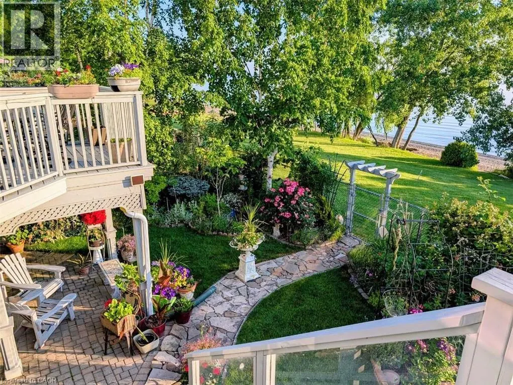 44 MORRISON Crescent