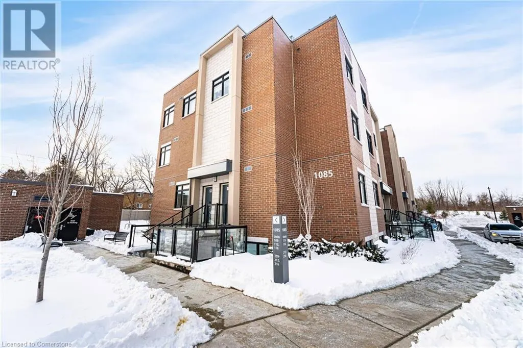 1085 DOUGLAS MCCURDY Common Unit# 111, #111