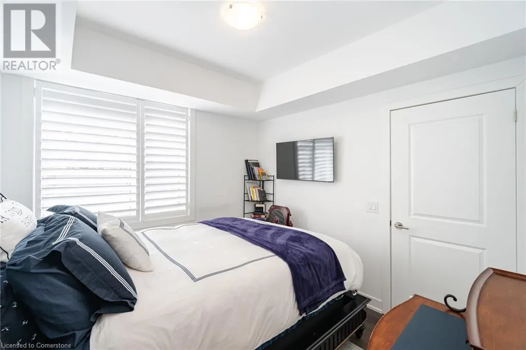 1085 DOUGLAS MCCURDY Common Unit# 111, #111