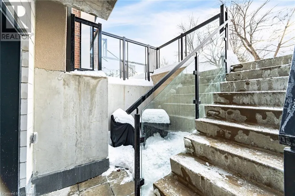 1085 DOUGLAS MCCURDY Common Unit# 111, #111