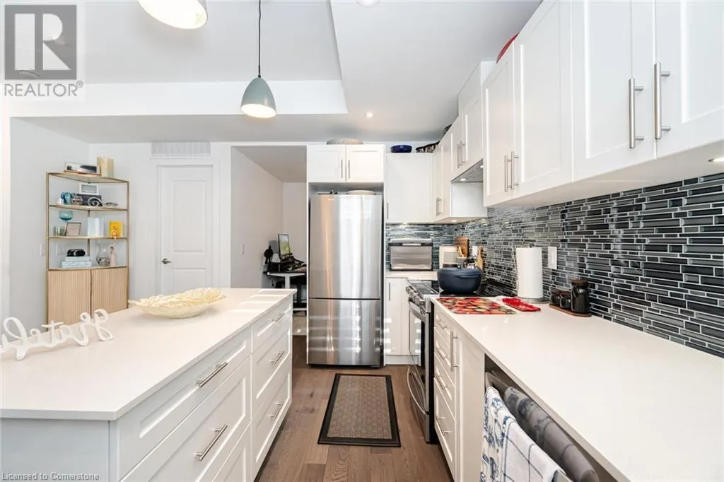 1085 DOUGLAS MCCURDY Common Unit# 111, #111