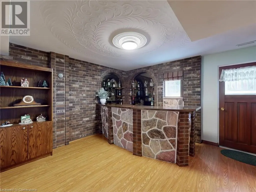 11 MEADOWLAND Gate