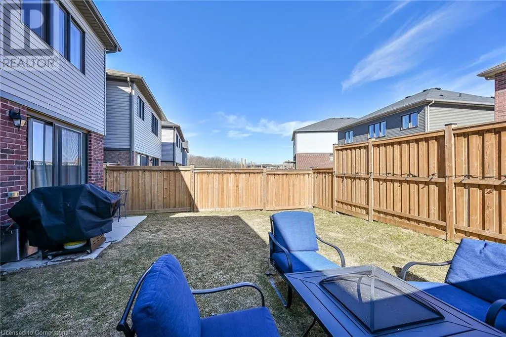 18 SCARLETWOOD Street