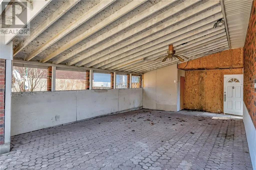 216 SIOUX Road
