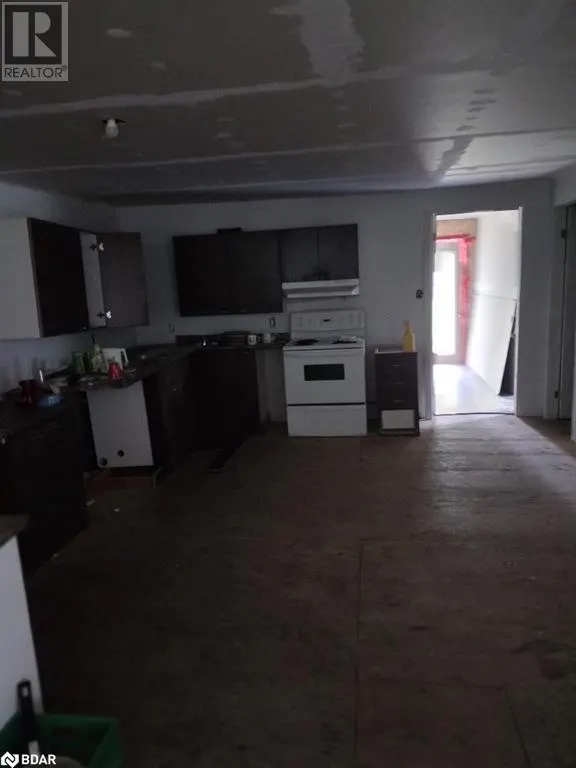 1106 COMMANDA LAKE ROAD Road
