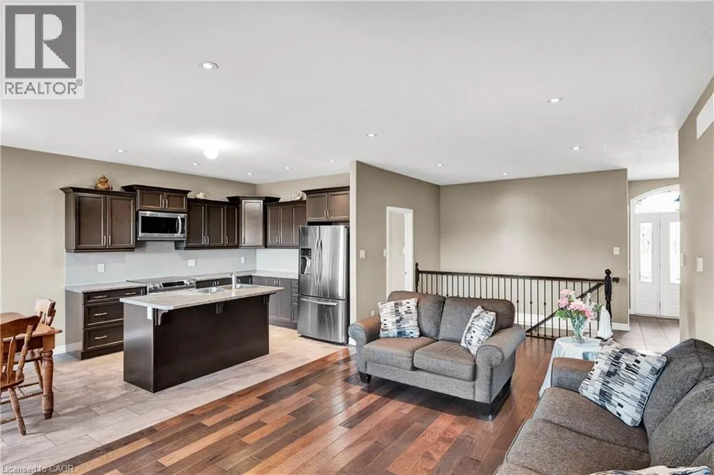 7 CAVENDISH Court