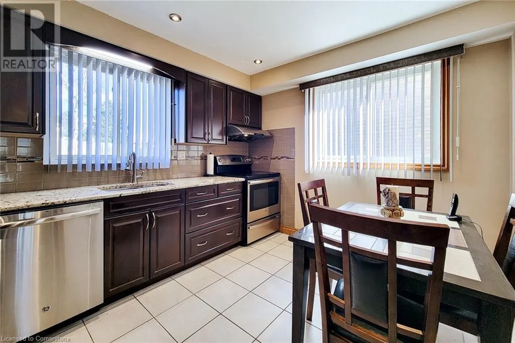 535 UPPER HORNING Road