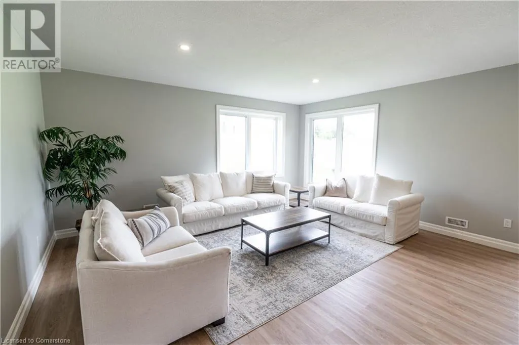 21 HUDSON Drive