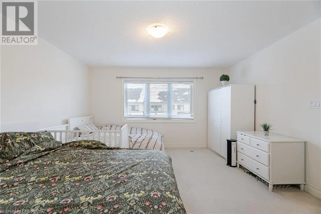 7 LADY EVELYN Crescent