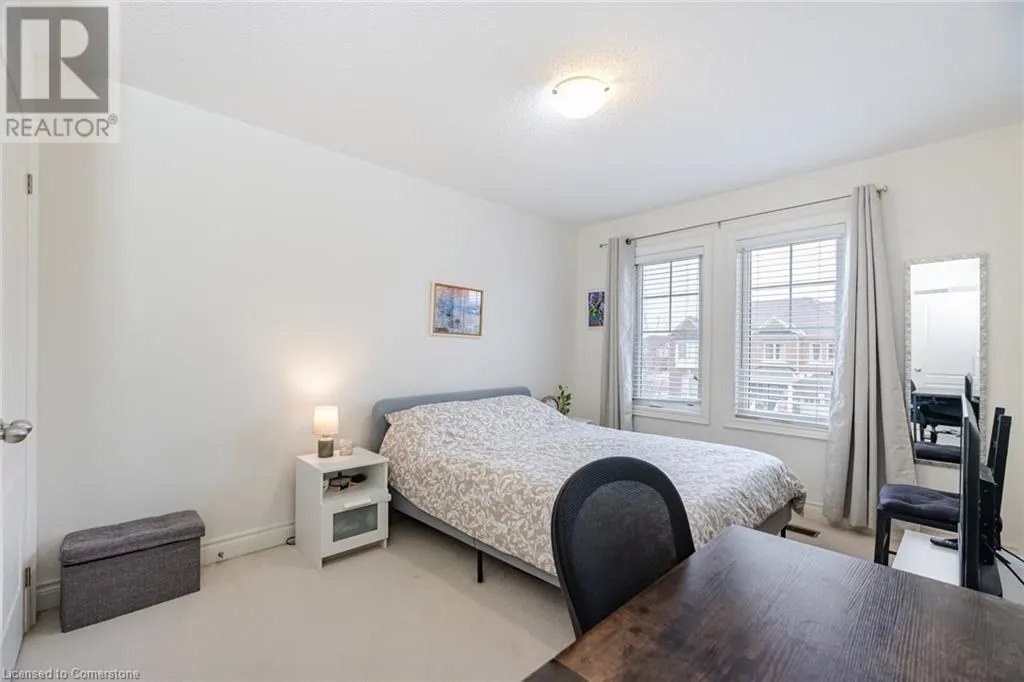7 LADY EVELYN Crescent