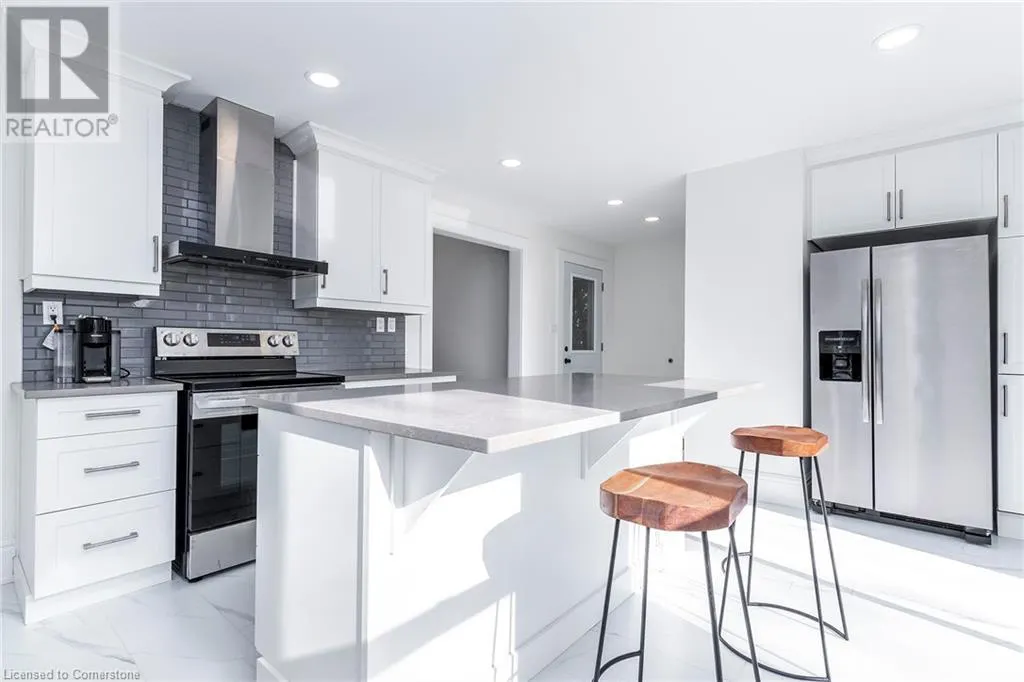 237 MAIN Street E