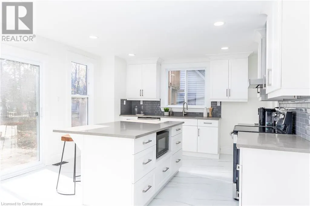 237 MAIN Street E