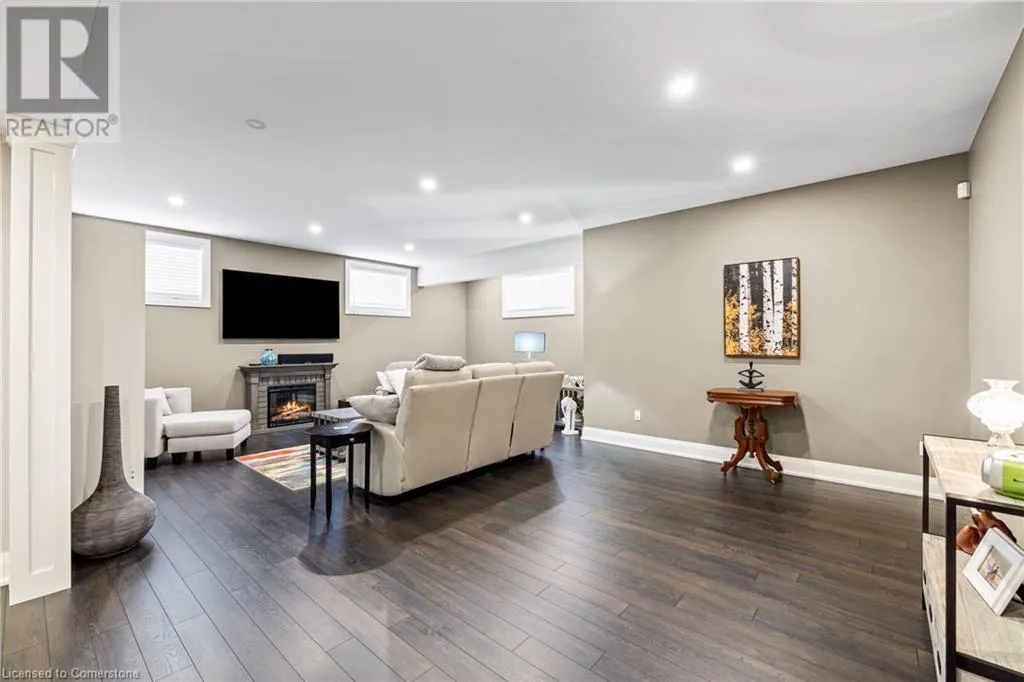 368 JOSEPH SCHOERG Crescent
