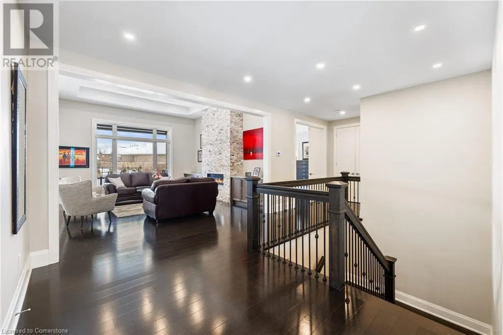 368 JOSEPH SCHOERG Crescent