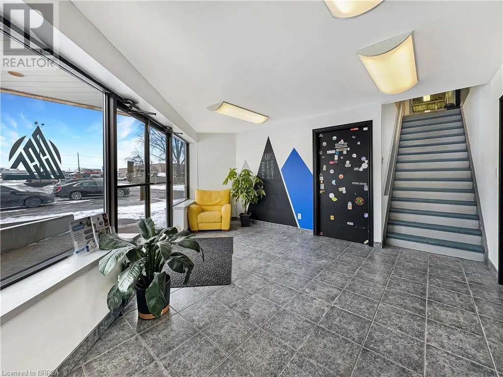 34 DALKEITH Drive Unit# UPPER B, #UPPER B