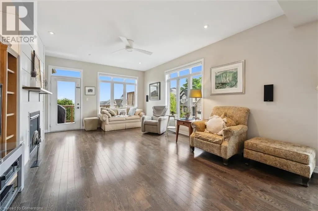 10 CHESTNUT Drive