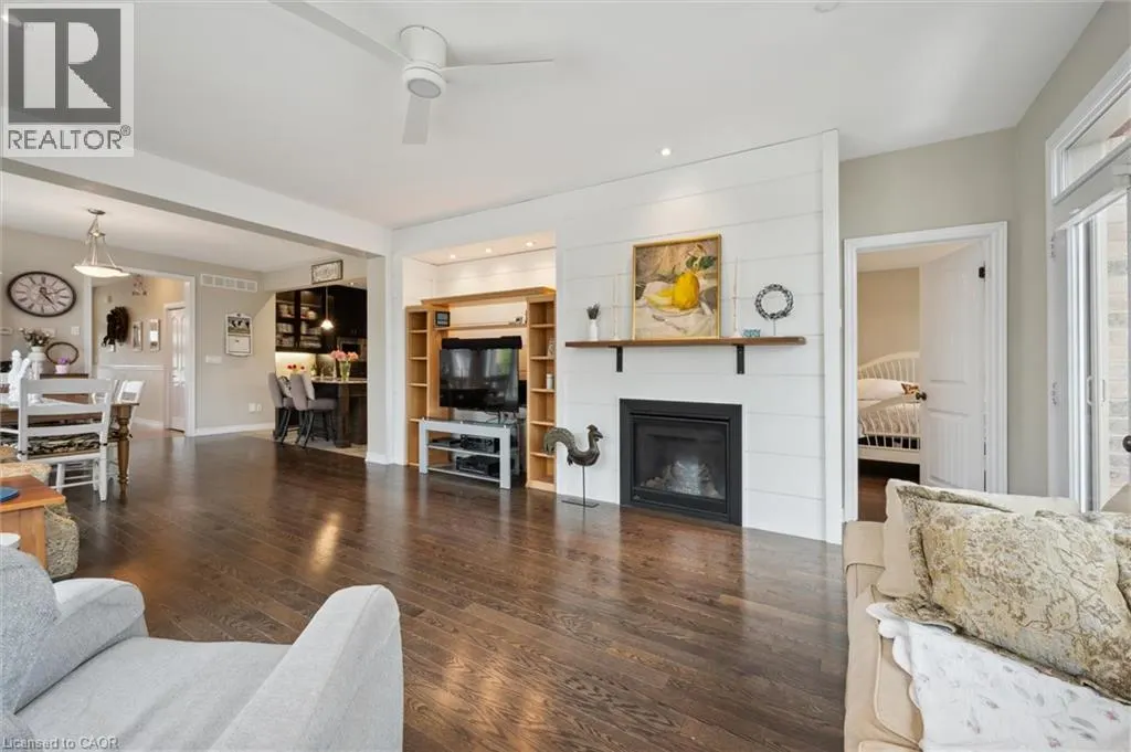 10 CHESTNUT Drive