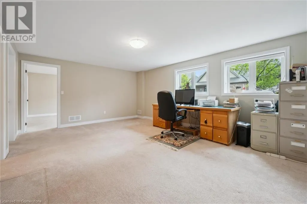 10 CHESTNUT Drive