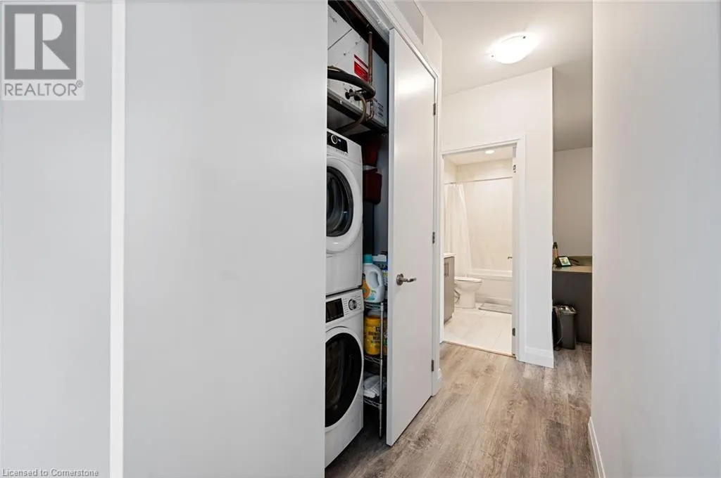 1 REDFERN Avenue Unit# 416, #416