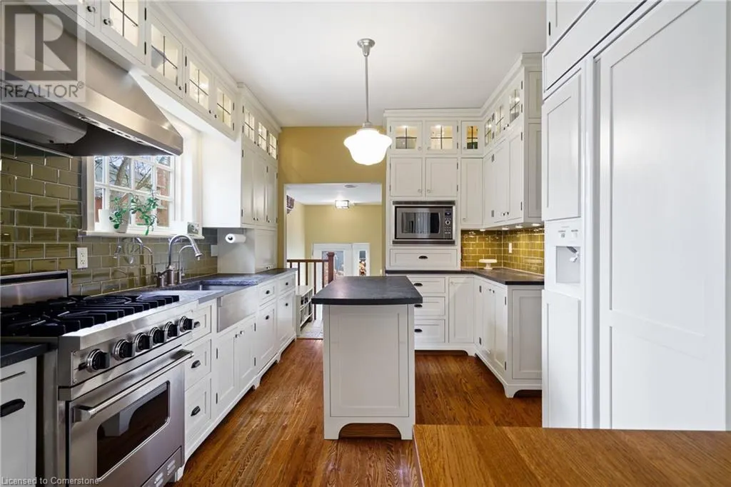 2 OAK KNOLL Drive